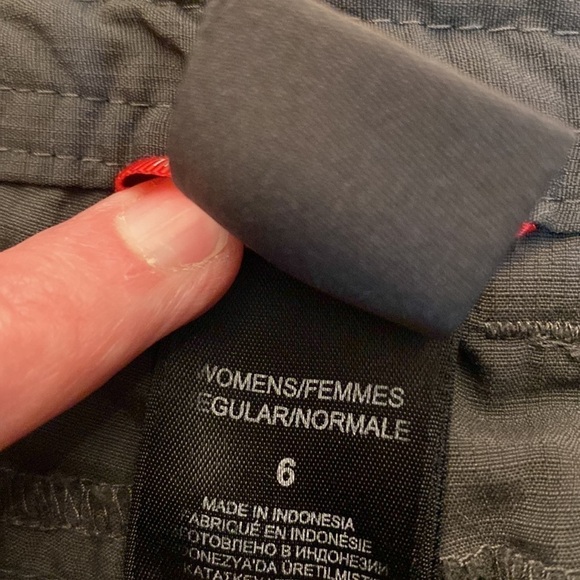 The North Face Capri pants black 6 drawstring button zipper outdoor Gorpcore - Picture 10 of 11